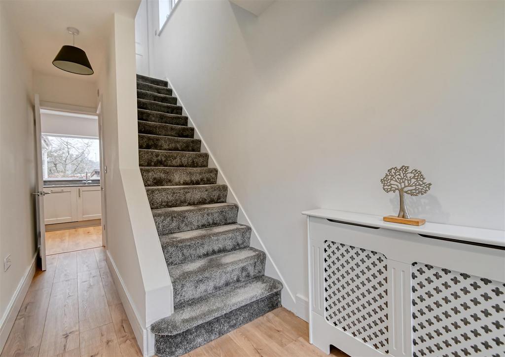 7 Hillside Avenue-07.jpg