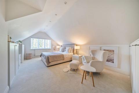 undefined, Caldecote Gardens, Bushey WD23