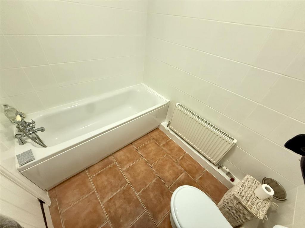 Ensuite Bathroom
