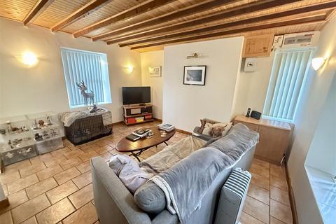 3 bedroom property with land for sale, Maestir Road, Lampeter