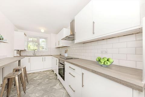 2 bedroom flat for sale, Claremont Road, Surbiton KT6