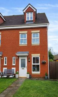 undefined, Clos Springfield, Pontyclun