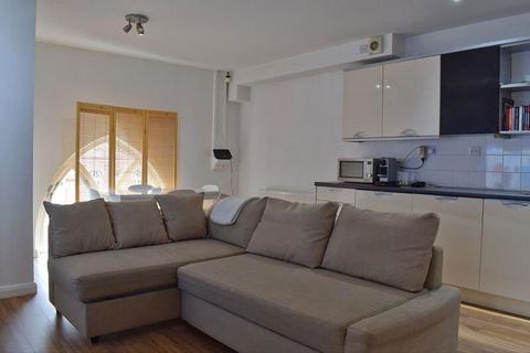 undefined, Lovers Lane, Newark, Nottinghamshire, NG24 1HU