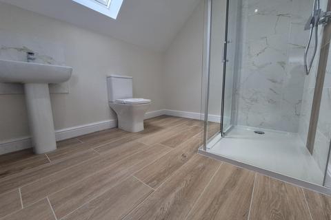 undefined, Manor Gardens, Rhostyllen LL14