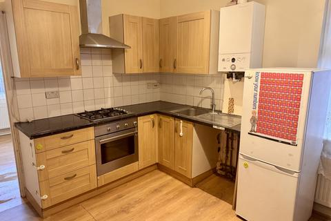 undefined, South Croydon CR2