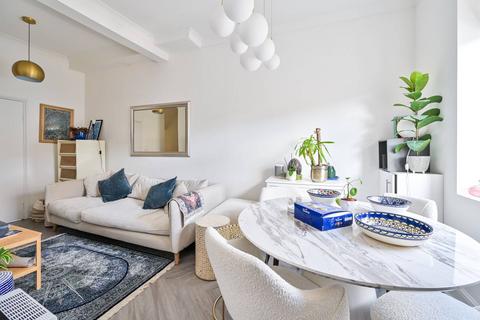 2 bedroom flat for sale, Tower Bridge Road, London Bridge, London, SE1