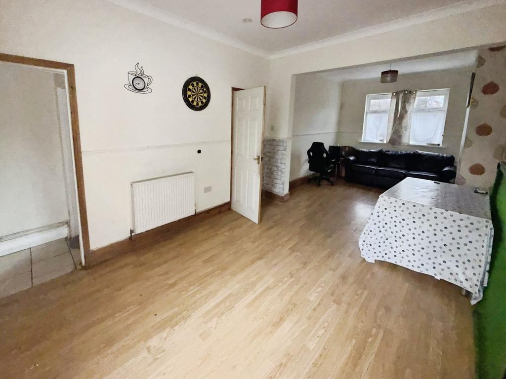Living/Dining Room