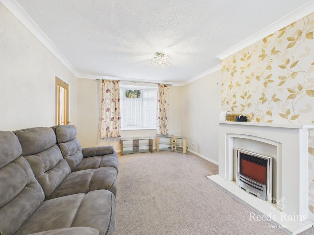 Sitting/Dining Room