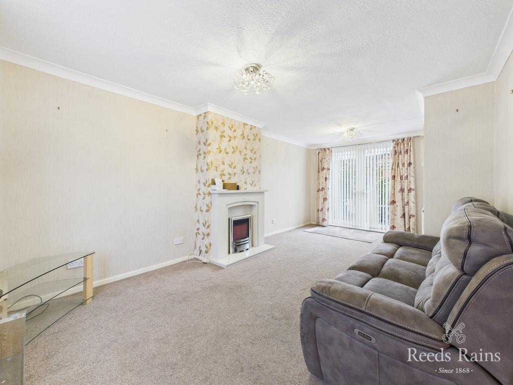 Sitting/Dining Room