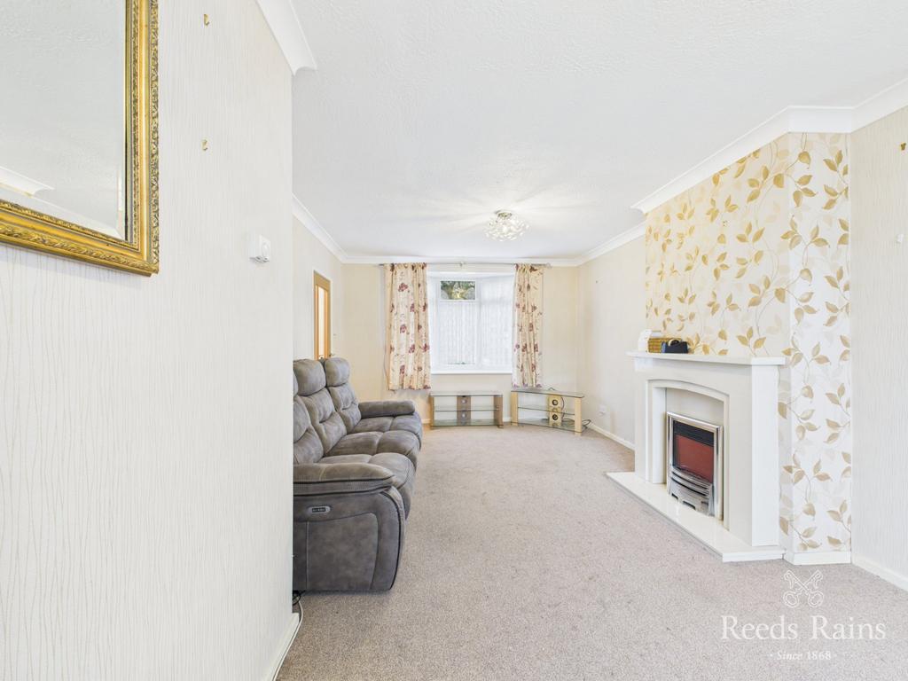 Sitting/Dining Room