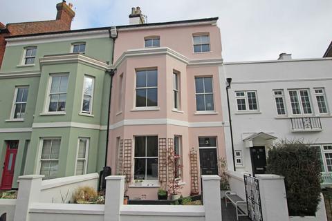 5 bedroom terraced house for sale, Grange Road, Eastbourne, BN21 4ST