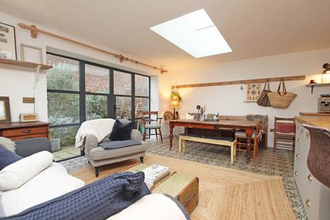 5 bedroom terraced house for sale, Grange Road, Eastbourne, BN21 4ST