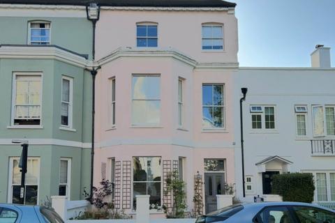 5 bedroom terraced house for sale, Grange Road, Eastbourne, BN21 4ST