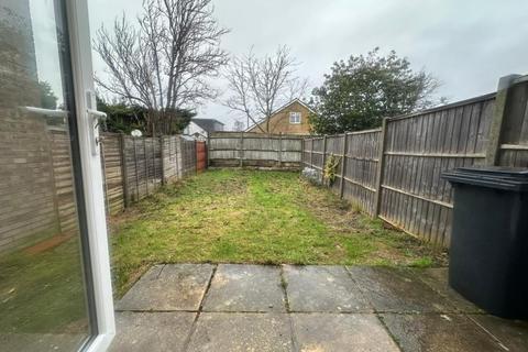 1 bedroom in a flat share to rent, Slough,  Berkshire,  SL1