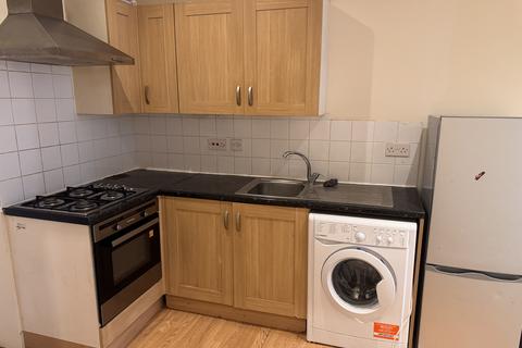 undefined, South Croydon CR2