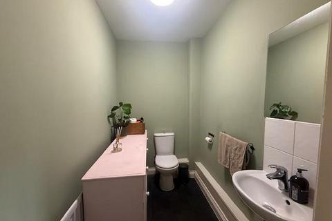 3 bedroom end of terrace house for sale, Over Old Road, Gloucester GL19