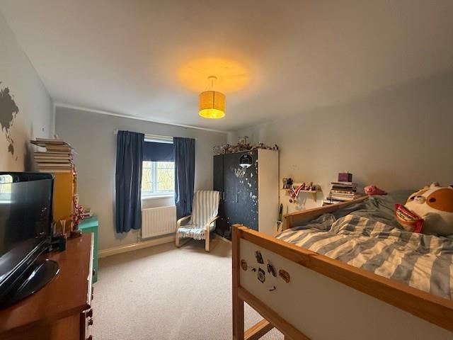 Bedroom 2-2.jpg