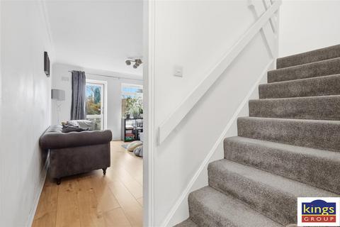 2 bedroom terraced house for sale, Goldsdown Road, Enfield