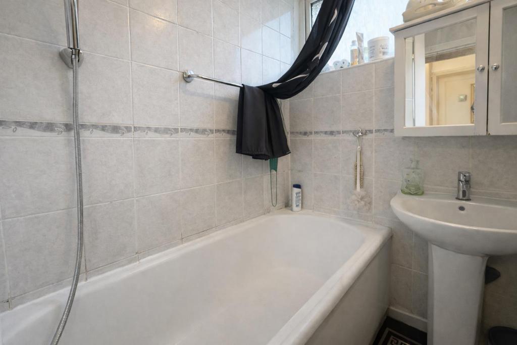 Bathroom .png