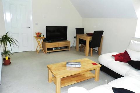 2 bedroom flat to rent, Brock Crescent, PE10