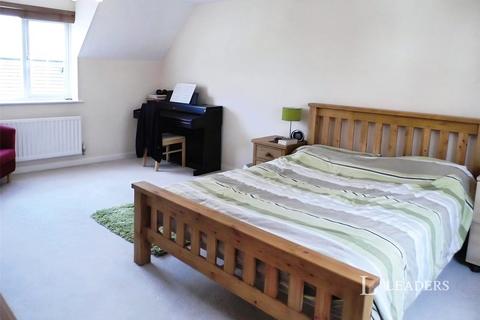 2 bedroom flat to rent, Brock Crescent, PE10
