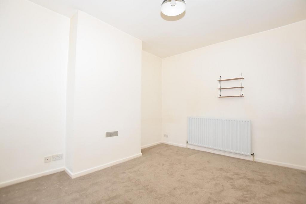 Bedroom 2 2.JPG