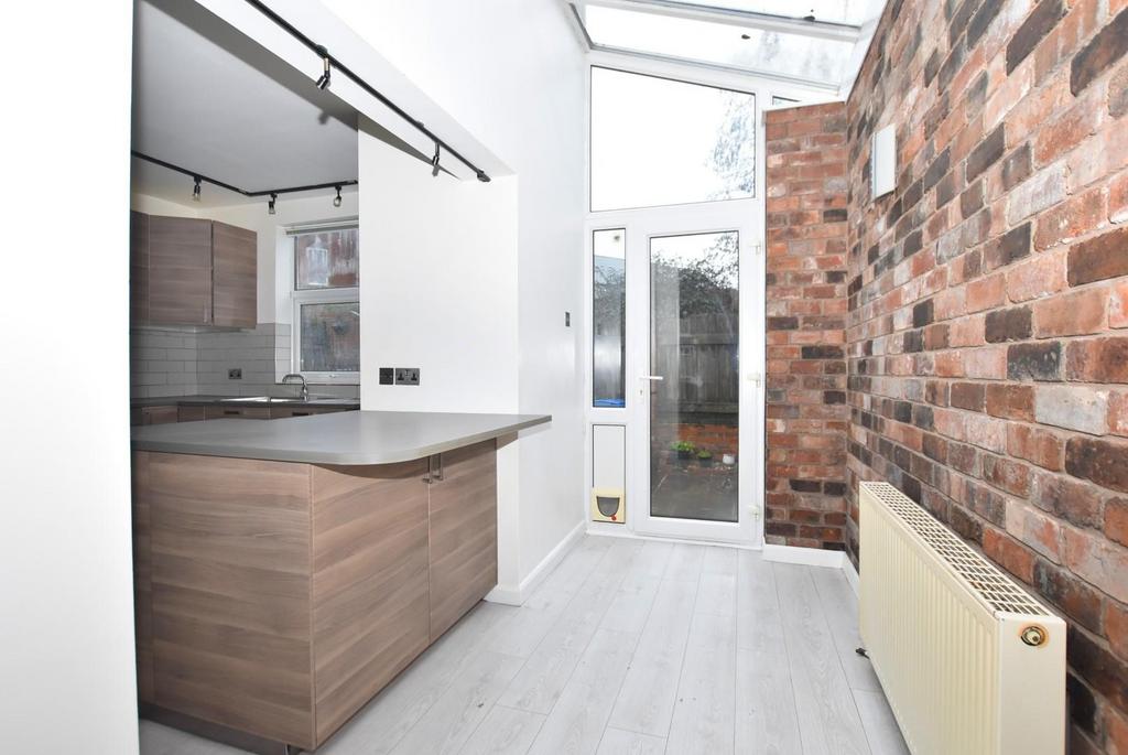 Kitchen 3.JPG