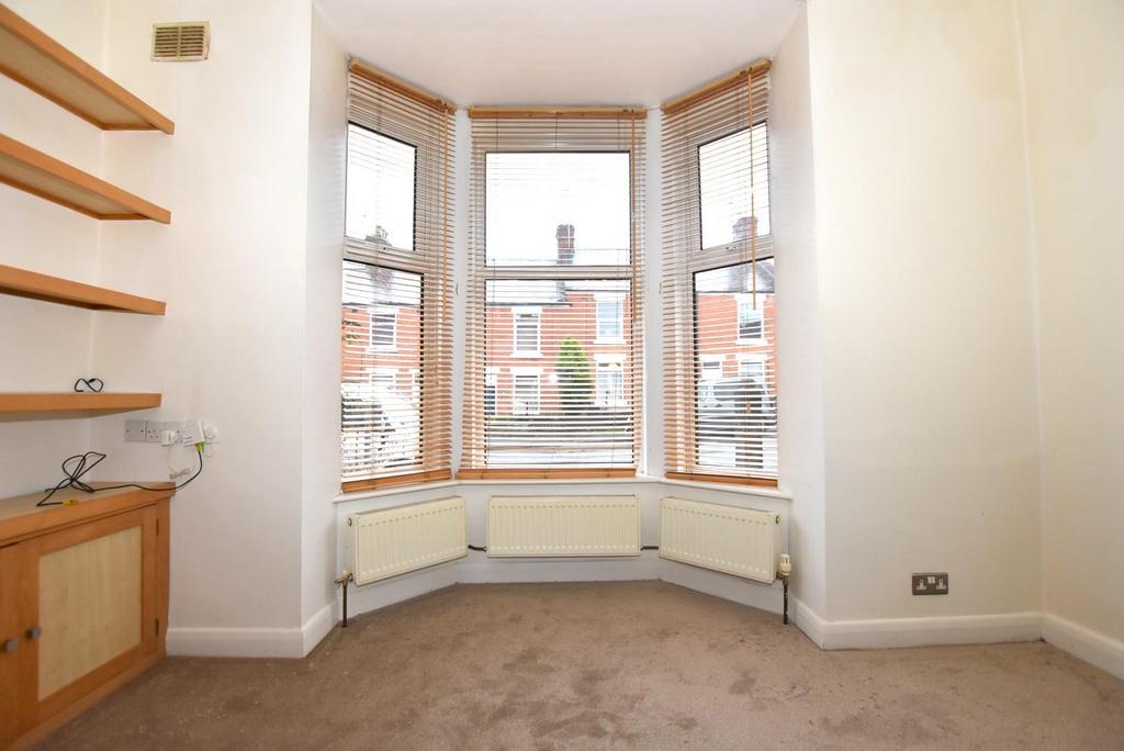 Living room 5.JPG