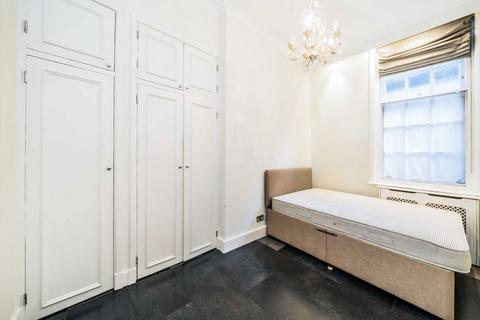 undefined, Weymouth Street, London W1W