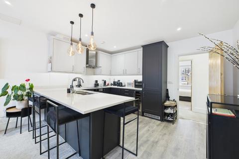 Crombie House, Sidcup DA14