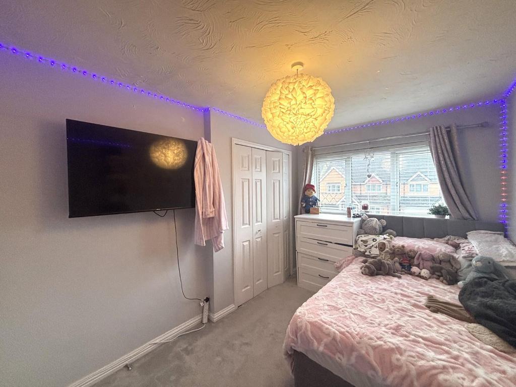 Bedroom 2 1.jpeg