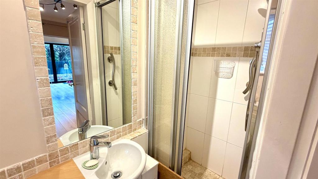 En suite 3 piece