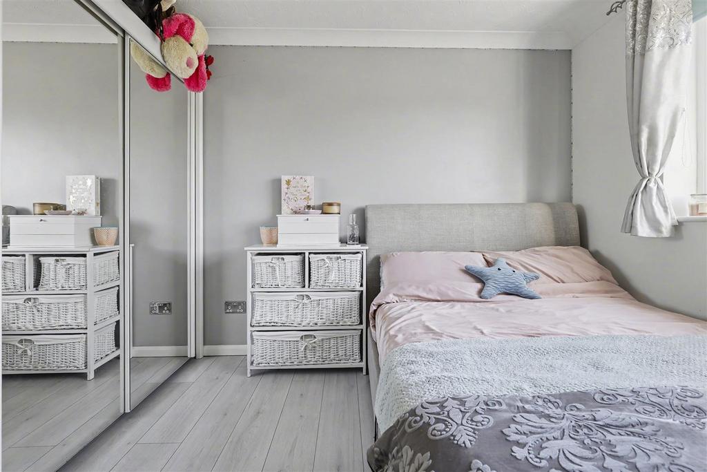 Bed 2 a.JPG