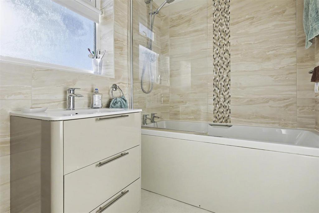 Bathroom.JPG