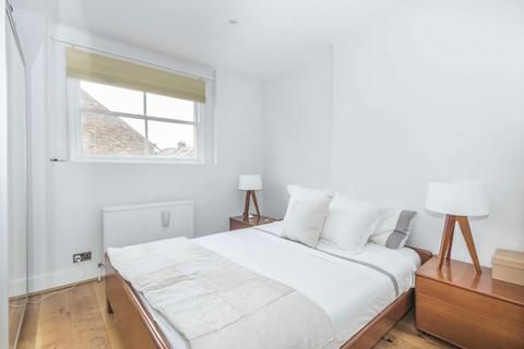 2 bedroom flat to rent, Clapham Common North Side, London SW4