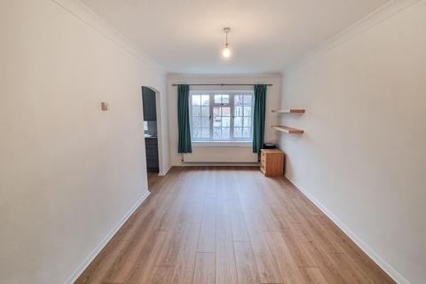 1 bedroom apartment to rent, Bonser Road, Twickenham