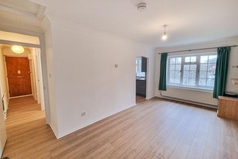 1 bedroom apartment to rent, Bonser Road, Twickenham