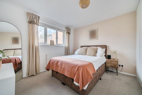 3 bedroom terraced house for sale, Walpole Road, Slough