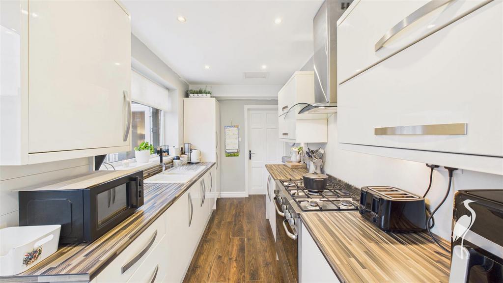 Breakfasting Kitchen