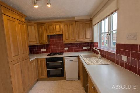 2 bedroom semi-detached house to rent, Shearwater Drive, Torquay, TQ2