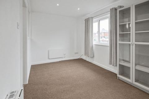 1 bedroom semi-detached bungalow to rent, Netherfields, Leigh, WN7