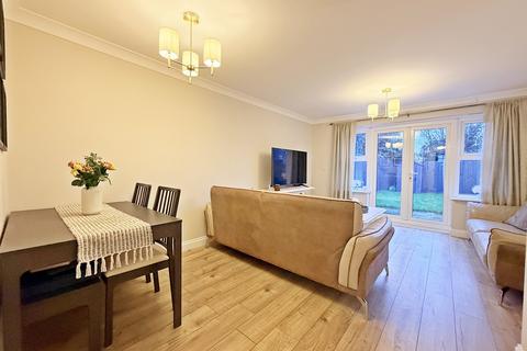 undefined, Miskin, Pontyclun CF72