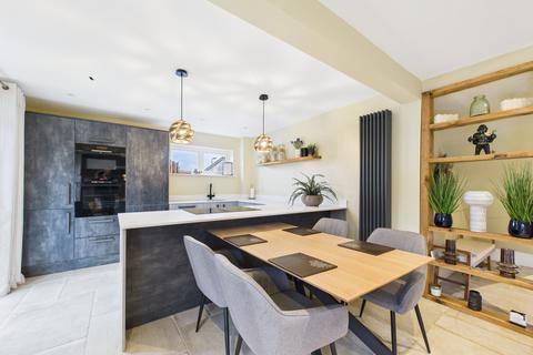 4 bedroom detached house for sale, Townfield Close, Longton PR4
