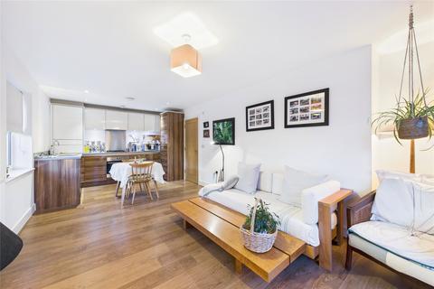 2 bedroom apartment for sale, Honington Mews, Farnborough, Hampshire, GU14