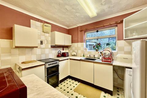 undefined, Cranmore Avenue, Swindon