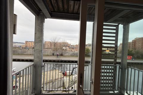 undefined, 4 Bedroom Town House Fully Furnished