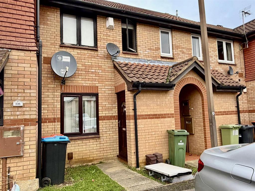Front of property 2 .jpg