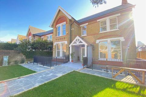 undefined, Castlebar Road, Ealing, Ealing