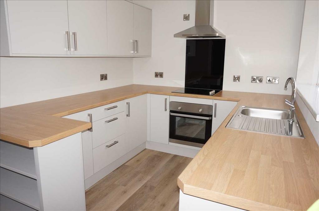 Kitchen :