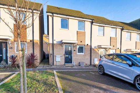 2 bedroom end of terrace house for sale, Ashwell Close, Peterborough PE7